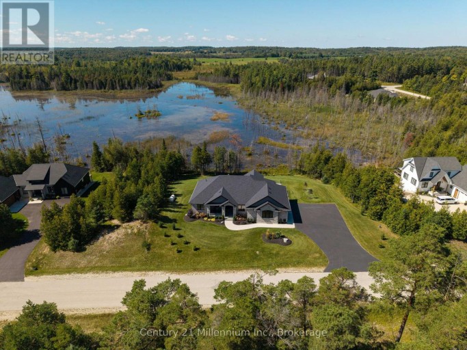 150 LOUISE CREEK CRESCENT, West Grey, Ontario, N0G1S0