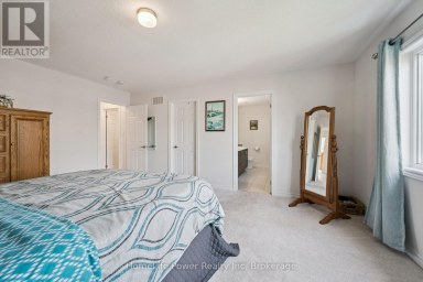 54 ELLIOT AVENUE E Centre Wellington (Fergus) Ontario photo 23