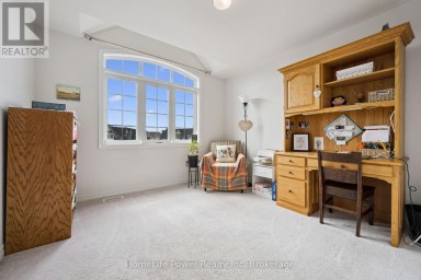 54 ELLIOT AVENUE E Centre Wellington (Fergus) Ontario photo 27