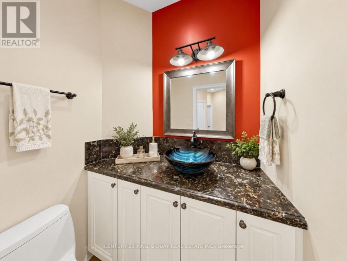 34 LOOKER DRIVE, Barrie (Holly), Ontario, L4N7V3