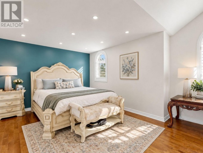 34 LOOKER DRIVE, Barrie (Holly), Ontario, L4N7V3