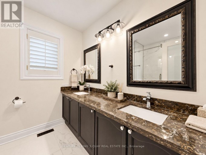 34 LOOKER DRIVE, Barrie (Holly), Ontario, L4N7V3