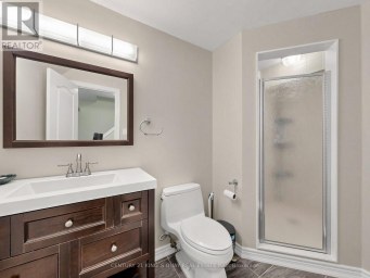 34 LOOKER DRIVE Barrie (Holly) Ontario photo 38