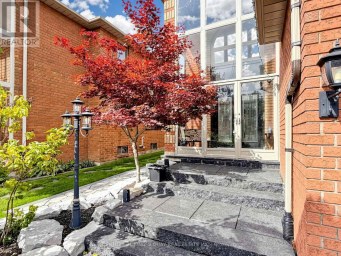34 LOOKER DRIVE Barrie (Holly) Ontario photo 4