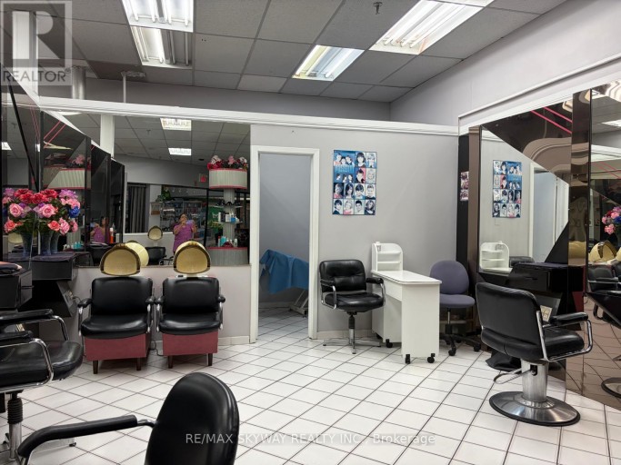 31 - 227 VODDEN STREET E, Brampton (Madoc), Ontario, L6V1N2