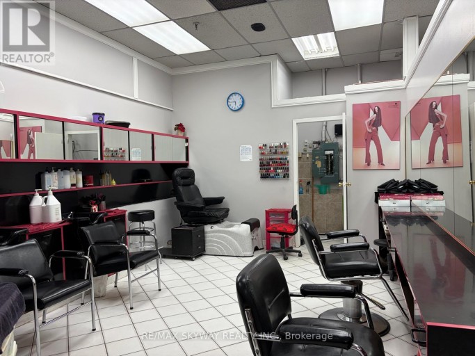 31 - 227 VODDEN STREET E, Brampton (Madoc), Ontario, L6V1N2