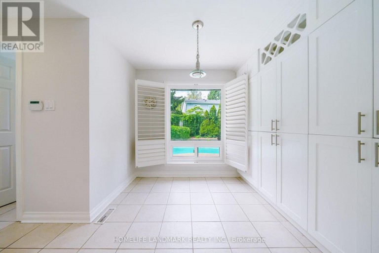 2365 BACCARO ROAD, Oakville (FD Ford), Ontario, L6J5V9
