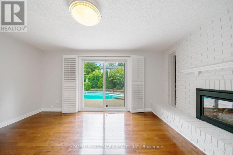 2365 BACCARO ROAD, Oakville (FD Ford), Ontario, L6J5V9