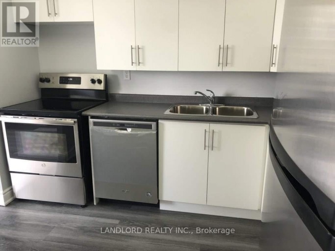405 - 3590 KANEFF CRESCENT, Mississauga (Mississauga Valleys), Ontario, L5A3X3