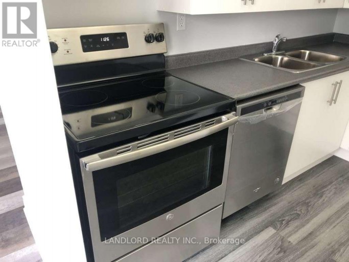405 - 3590 KANEFF CRESCENT, Mississauga (Mississauga Valleys), Ontario, L5A3X3