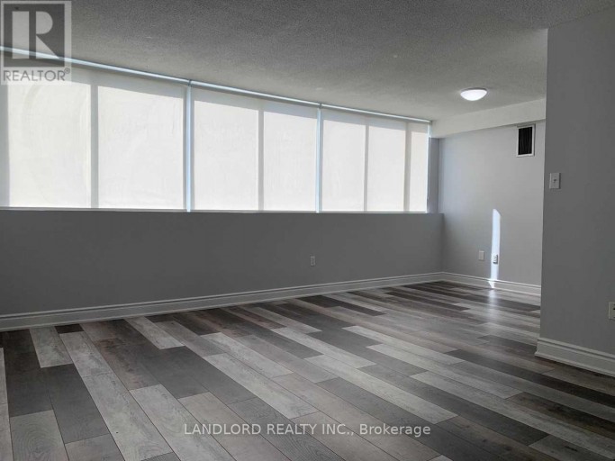 405 - 3590 KANEFF CRESCENT, Mississauga (Mississauga Valleys), Ontario, L5A3X3