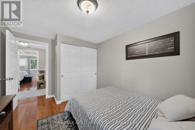 15 JACKMAN DRIVE Brampton (Northgate) Ontario photo 23