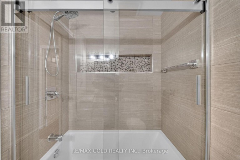 15 JACKMAN DRIVE, Brampton (Northgate), Ontario, L6S2L7