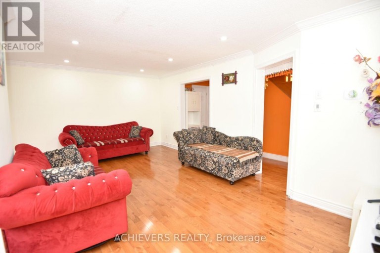 83 CLOVER BLOOM ROAD, Brampton (Sandringham-Wellington), Ontario, L6R1S4