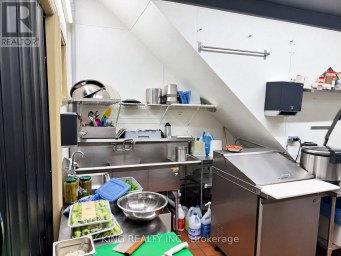 133 JEFFERSON AVENUE Toronto (South Parkdale) Ontario photo 22