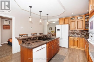 17 MANVERS STATION ROAD Kawartha Lakes (Manvers) Ontario photo 12