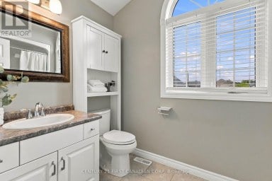 12 GLENWOOD STREET St. Thomas Ontario photo 24
