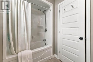 12 GLENWOOD STREET St. Thomas Ontario photo 25