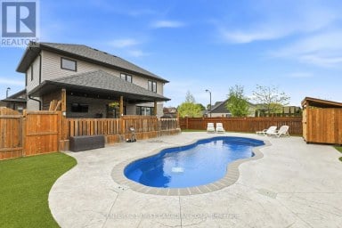 12 GLENWOOD STREET St. Thomas Ontario photo 33