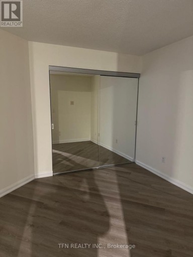 111 ELIZABETH STREET, Toronto (Bay Street Corridor), Ontario, M5G1P7
