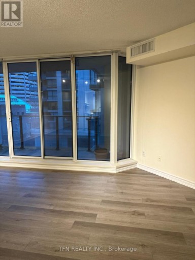 111 ELIZABETH STREET, Toronto (Bay Street Corridor), Ontario, M5G1P7