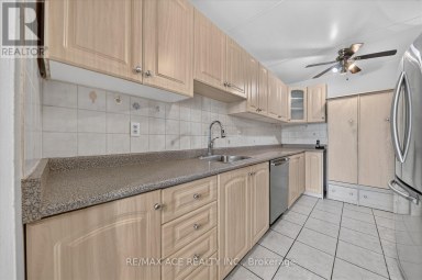 803 - 2 GLAMORGAN AVENUE Toronto (Dorset Park) Ontario photo 21