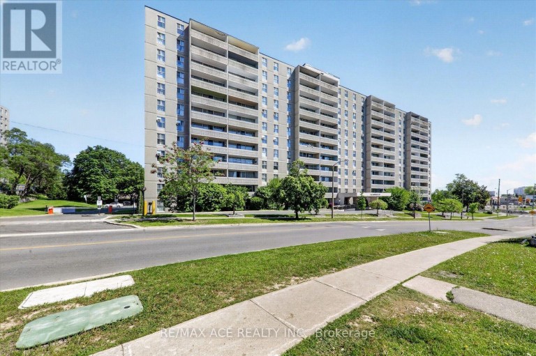 803 - 2 GLAMORGAN AVENUE, Toronto (Dorset Park), Ontario, M1P2M8