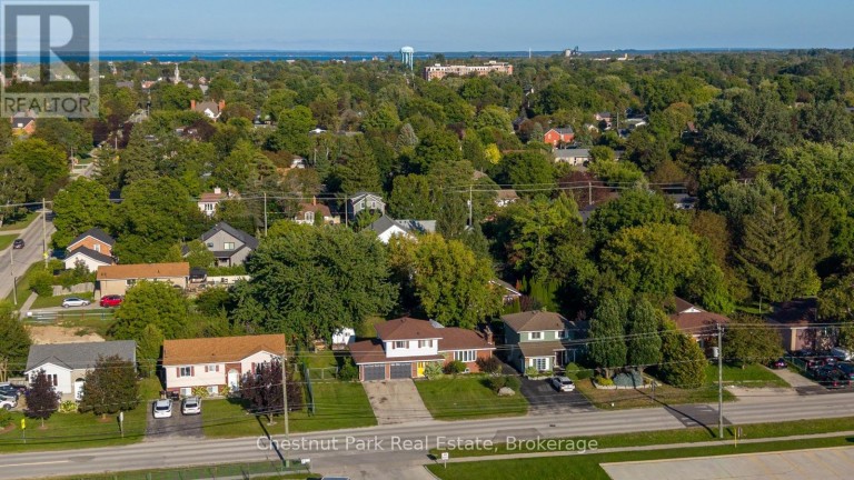 301 SPRUCE STREET, Collingwood, Ontario, L9Y3H2