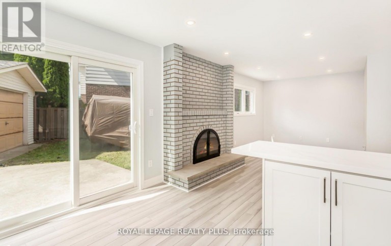 REAR - 2844 KINGSBERRY CRESCENT, Mississauga (Cooksville), Ontario, L5B2K9