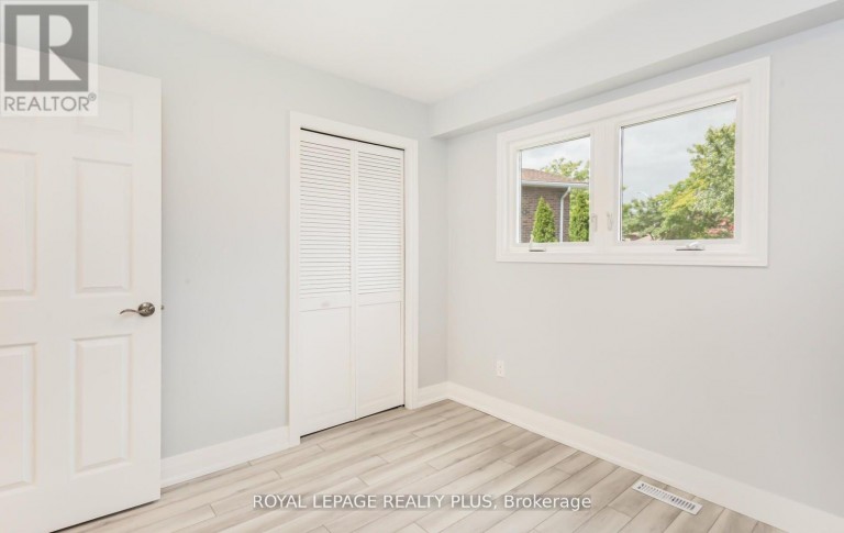 REAR - 2844 KINGSBERRY CRESCENT, Mississauga (Cooksville), Ontario, L5B2K9