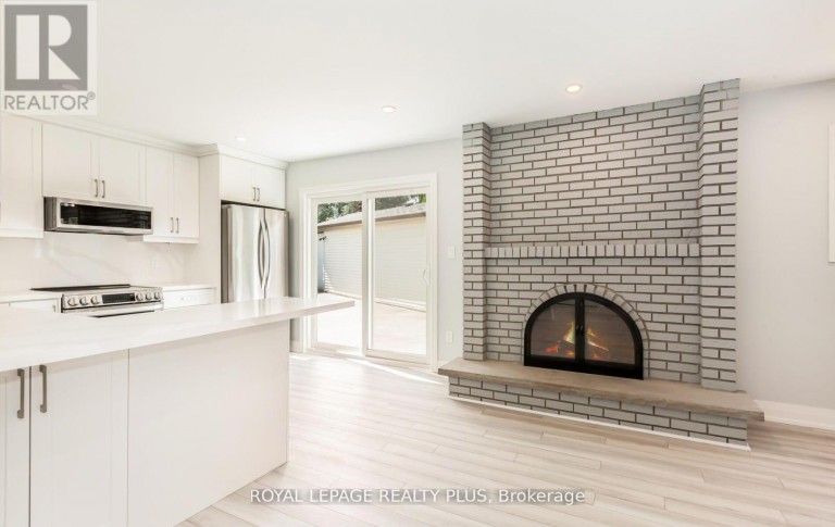 REAR - 2844 KINGSBERRY CRESCENT, Mississauga (Cooksville), Ontario, L5B2K9