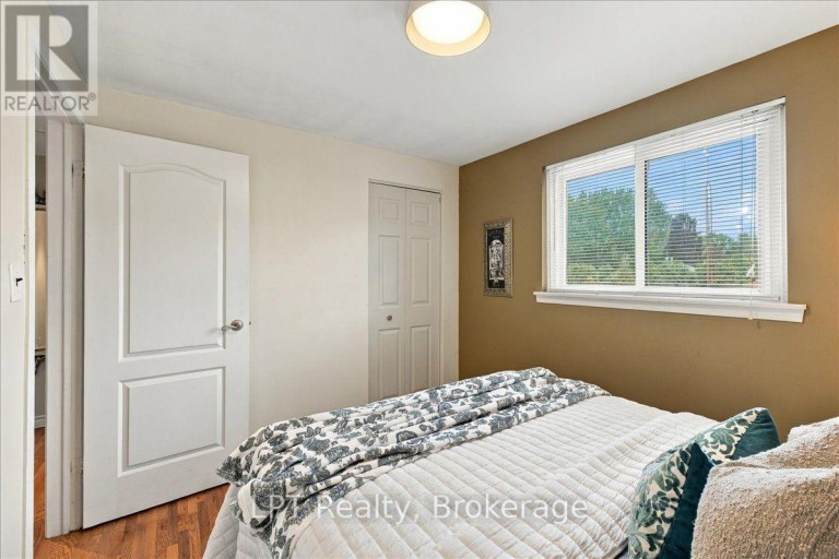 514 OAKWOOD AVENUE, Oshawa (O'Neill), Ontario, L1G2R2
