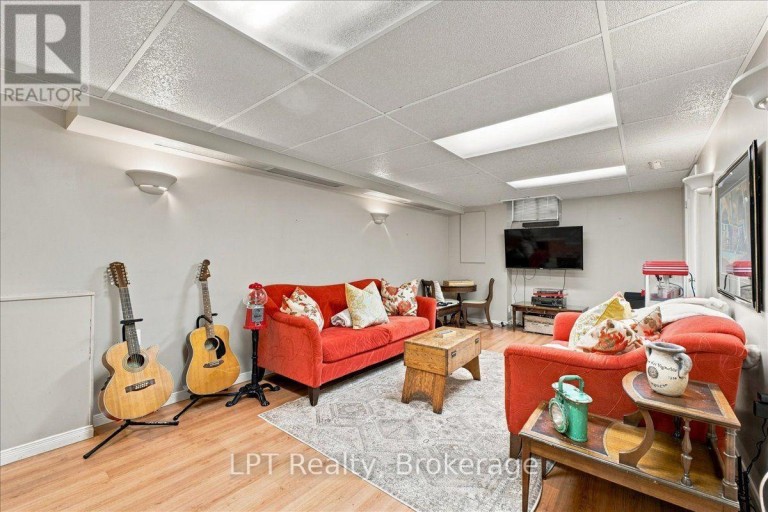 514 OAKWOOD AVENUE, Oshawa (O'Neill), Ontario, L1G2R2