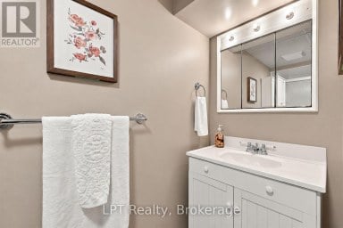 514 OAKWOOD AVENUE Oshawa (O'Neill) Ontario photo 39