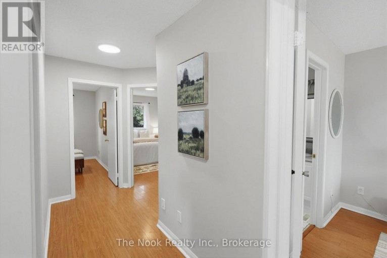 33 ASPEN PARK WAY, Whitby (Downtown Whitby), Ontario, L1N9M6