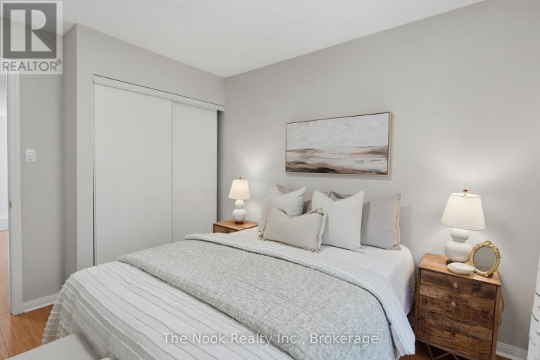 33 ASPEN PARK WAY, Whitby (Downtown Whitby), Ontario, L1N9M6