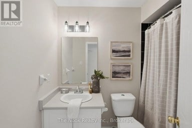 33 ASPEN PARK WAY Whitby (Downtown Whitby) Ontario photo 31
