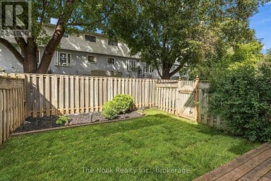 33 ASPEN PARK WAY Whitby (Downtown Whitby) Ontario photo 38