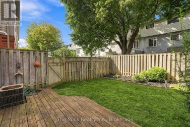33 ASPEN PARK WAY Whitby (Downtown Whitby) Ontario photo 39