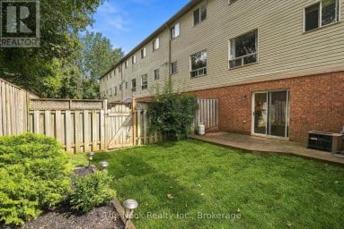 33 ASPEN PARK WAY Whitby (Downtown Whitby) Ontario photo 41