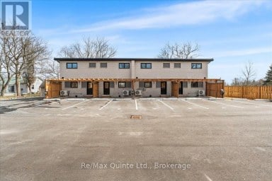 B - 865 OLD 2 HIGHWAY Quinte West (Sidney Ward) Ontario photo 3