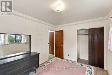 1B ROGERS STREET Prince Edward County (Picton) Ontario photo 12
