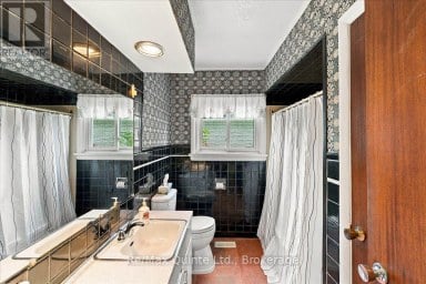 1B ROGERS STREET Prince Edward County (Picton) Ontario photo 13