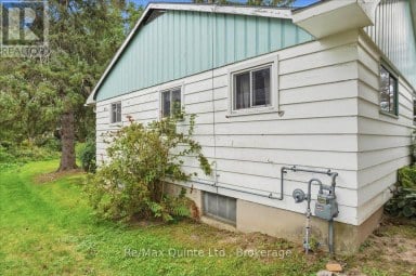 1B ROGERS STREET Prince Edward County (Picton) Ontario photo 22