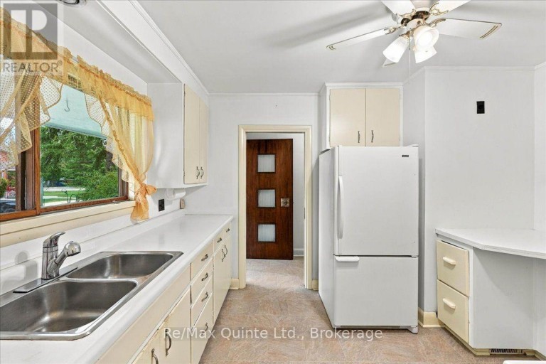 1B ROGERS STREET, Prince Edward County (Picton), Ontario, K0K2T0