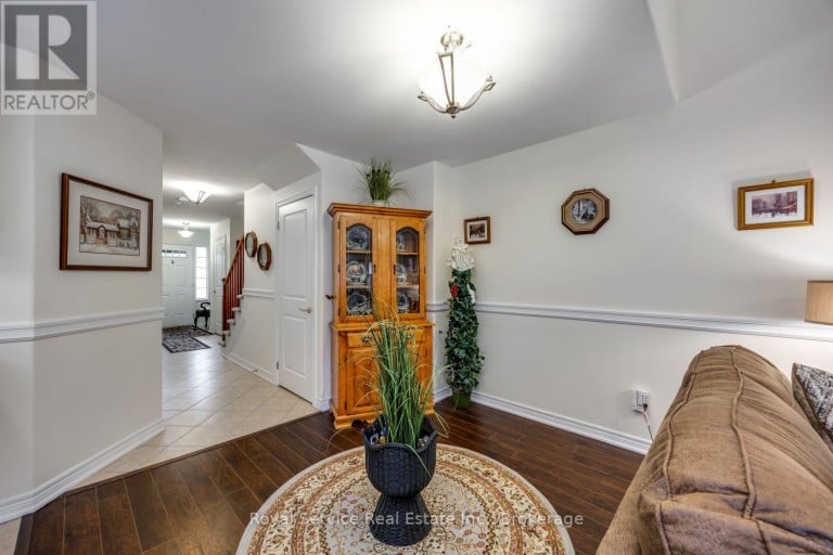 320 STRACHAN STREET, Port Hope, Ontario, L1A0C8