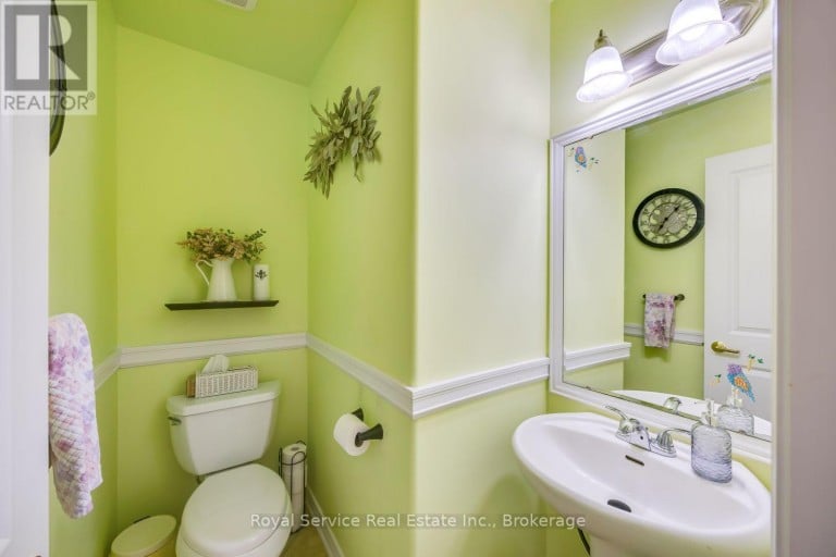 320 STRACHAN STREET, Port Hope, Ontario, L1A0C8