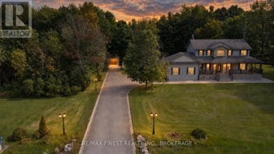 10 OWEN AVENUE, Front of Leeds & Seeleys Bay, Ontario