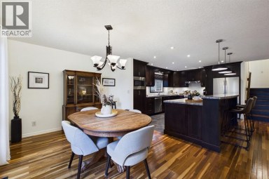 43 Beaconsfield Rise NW Calgary Alberta photo 7
