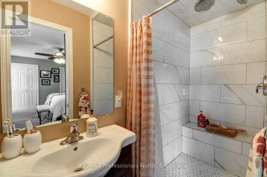 1017 CLEMENT LAKE ROAD Highlands East (Monmouth) Ontario photo 23